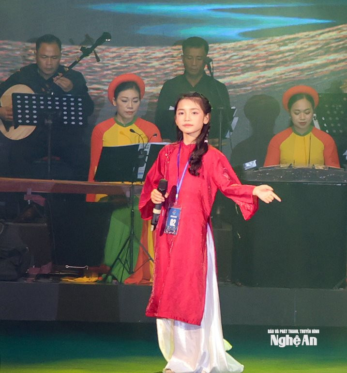 1. Nguyễn Ngọc Gia H&acirc;n. Th&iacute; sinh H&agrave; Tĩnh. T&aacute;c phẩm 
