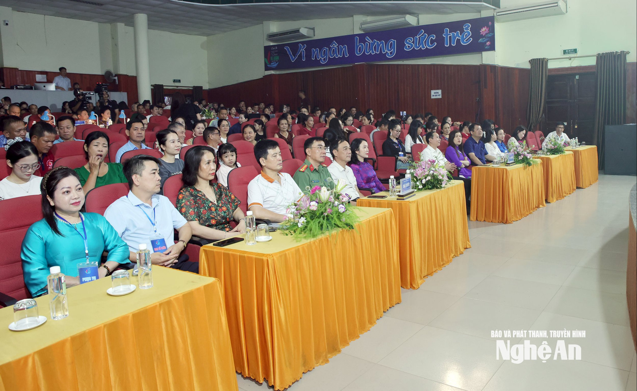 đ&ecirc;m chung khảo 2