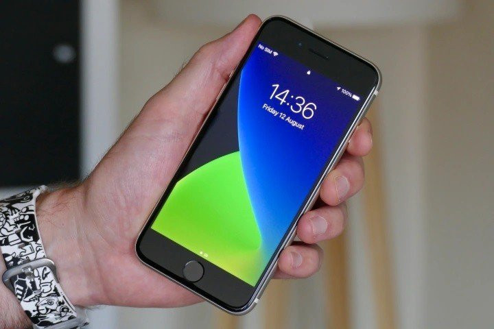 Màn hình và viền của iPhone SE 3 duy trì kiểu dáng truyền thống