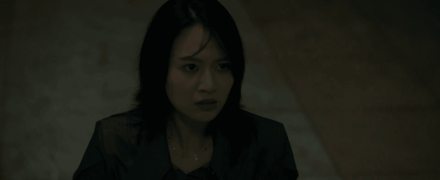 Mai bị Viên vượn chặn đường dưới hầm xe