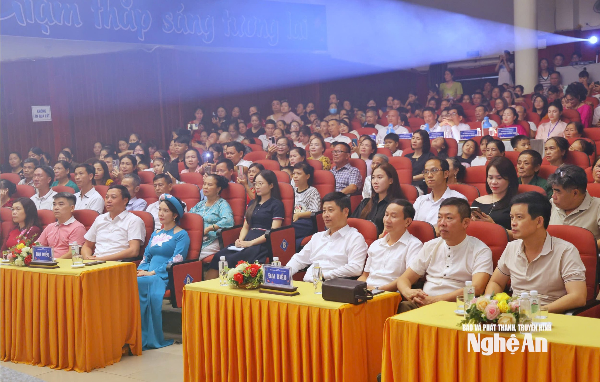 ảnh 2 trao giải