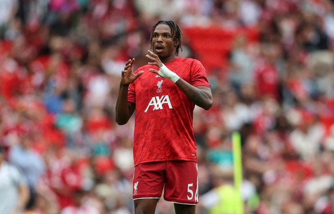 Jacquet ghi bàn cận thành nhân đôi cách biệt cho Liverpool trong trận gặp Como