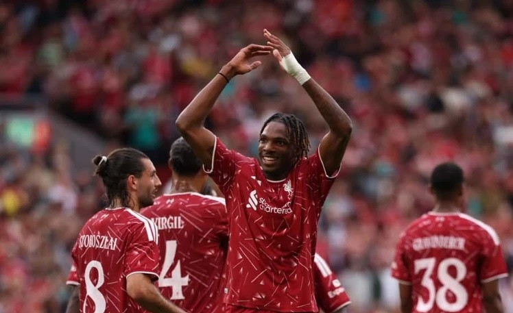 Màn trình diễn chắc chắn của Jacquet giúp Liverpool giữ sạch lưới