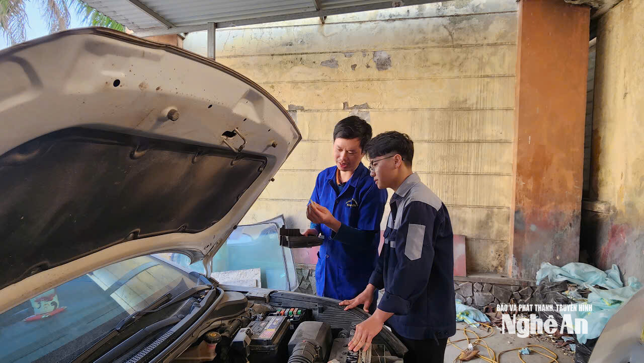 Giờ học của sinh viên Trường Cao đẳng Việt Đức. Ảnh - Mỹ Hà