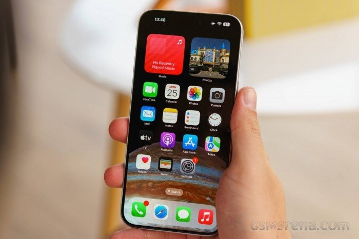 Thiết kế mặt lưng và khung viền của iPhone 15 Pro Max