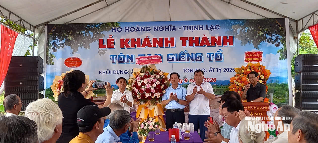 Lễ khánh thành Giếng tổ