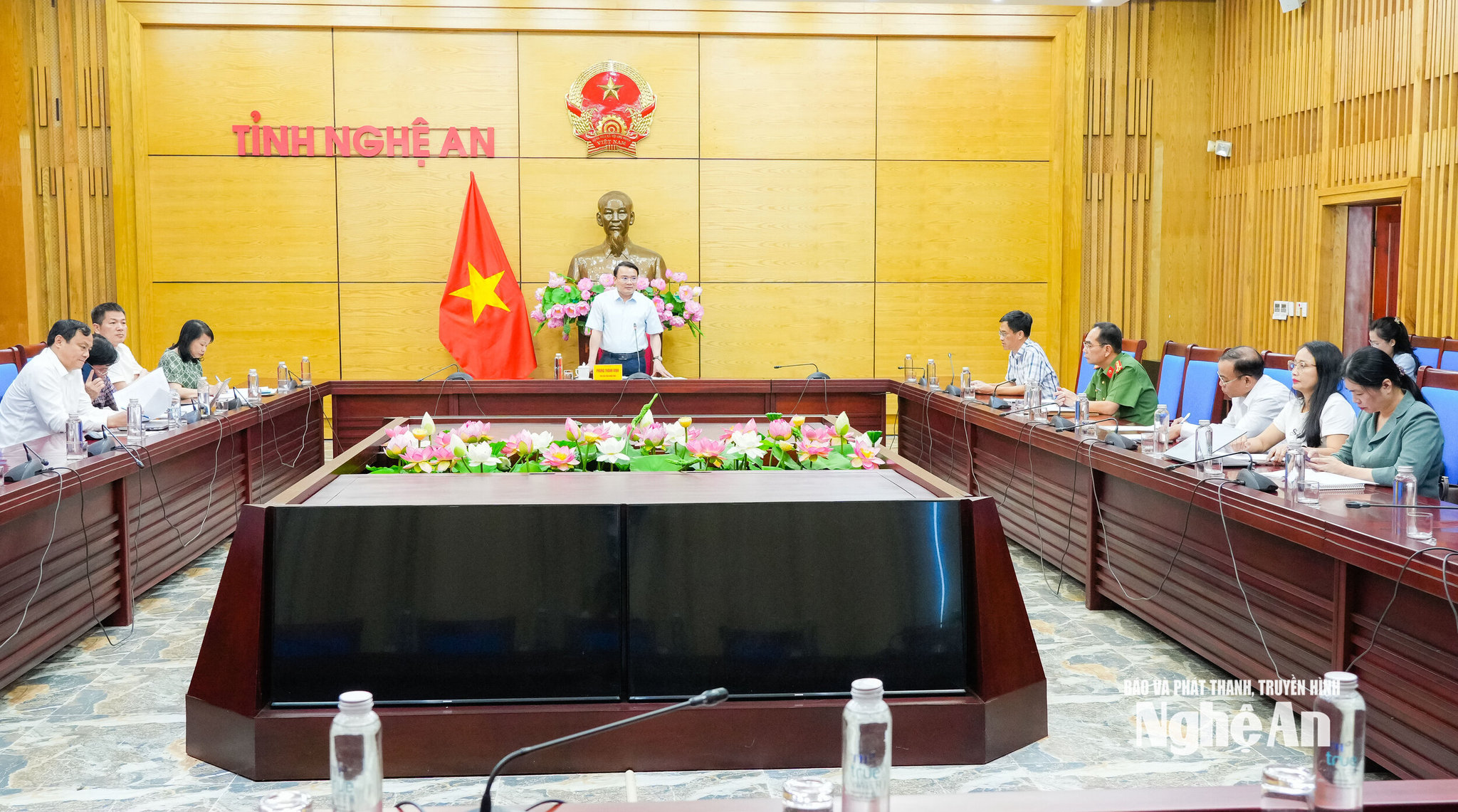 toàn cảnh