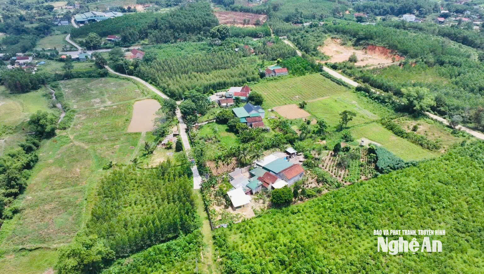 Thôn Thủy Sơn, nơi có 7 hộ gia đình trong diện thu hồi đất, thực hiện dự án cao tốc Vinh - Thanh Thủy. Ảnh: Võ Hải