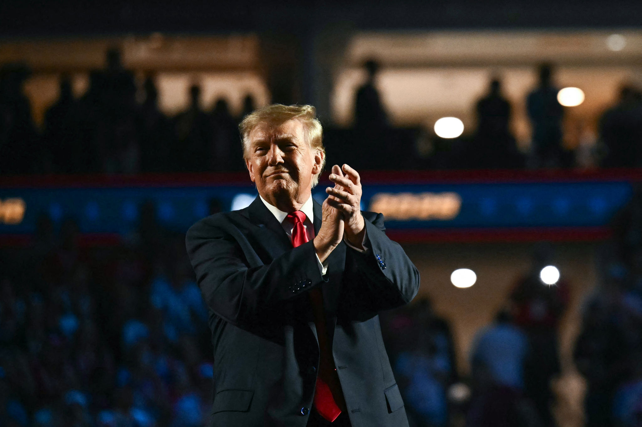 afp__20260911__c7yf798__v1__highres__republicannationalcommitteemidtermconvention.jpg