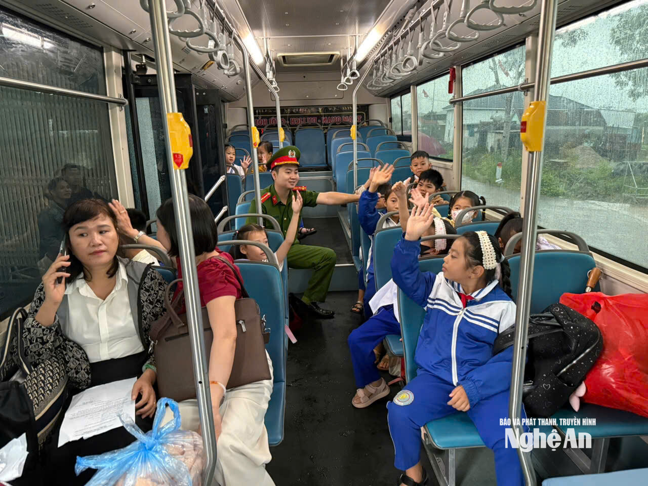 Học sinh Quỳnh Tam