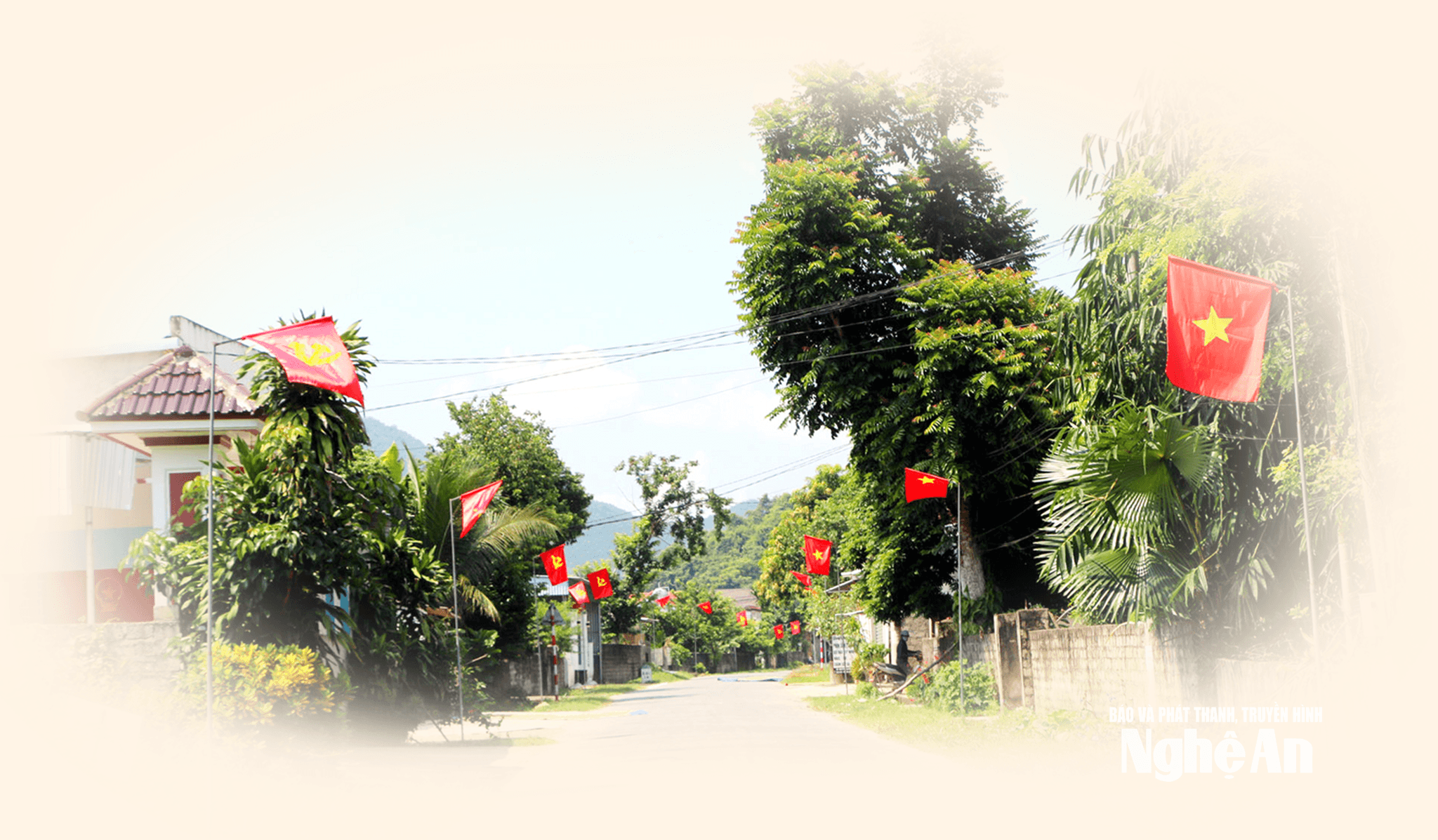 Những con đường nông thôn mới xanh- sạch- đẹp ở bản Ham cũ