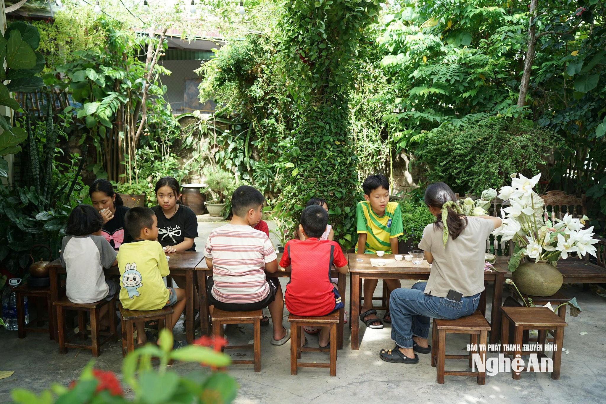 lớp thủ thỉ Ảnh NVCC00001