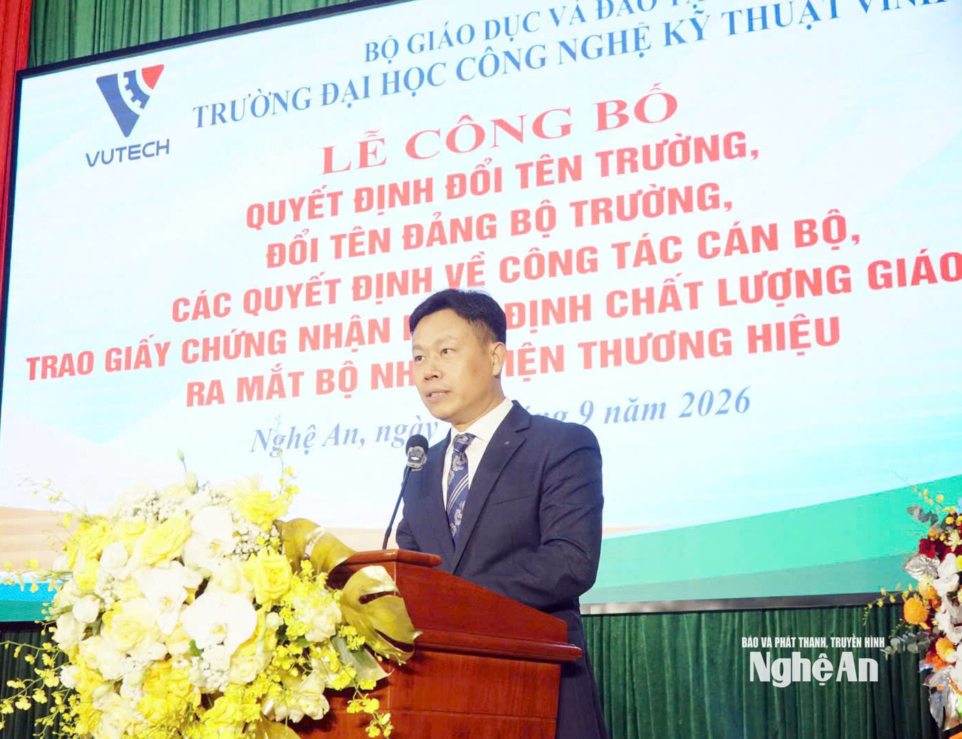 Thứ trưởng Bộ Giáo dục và Đào tạo