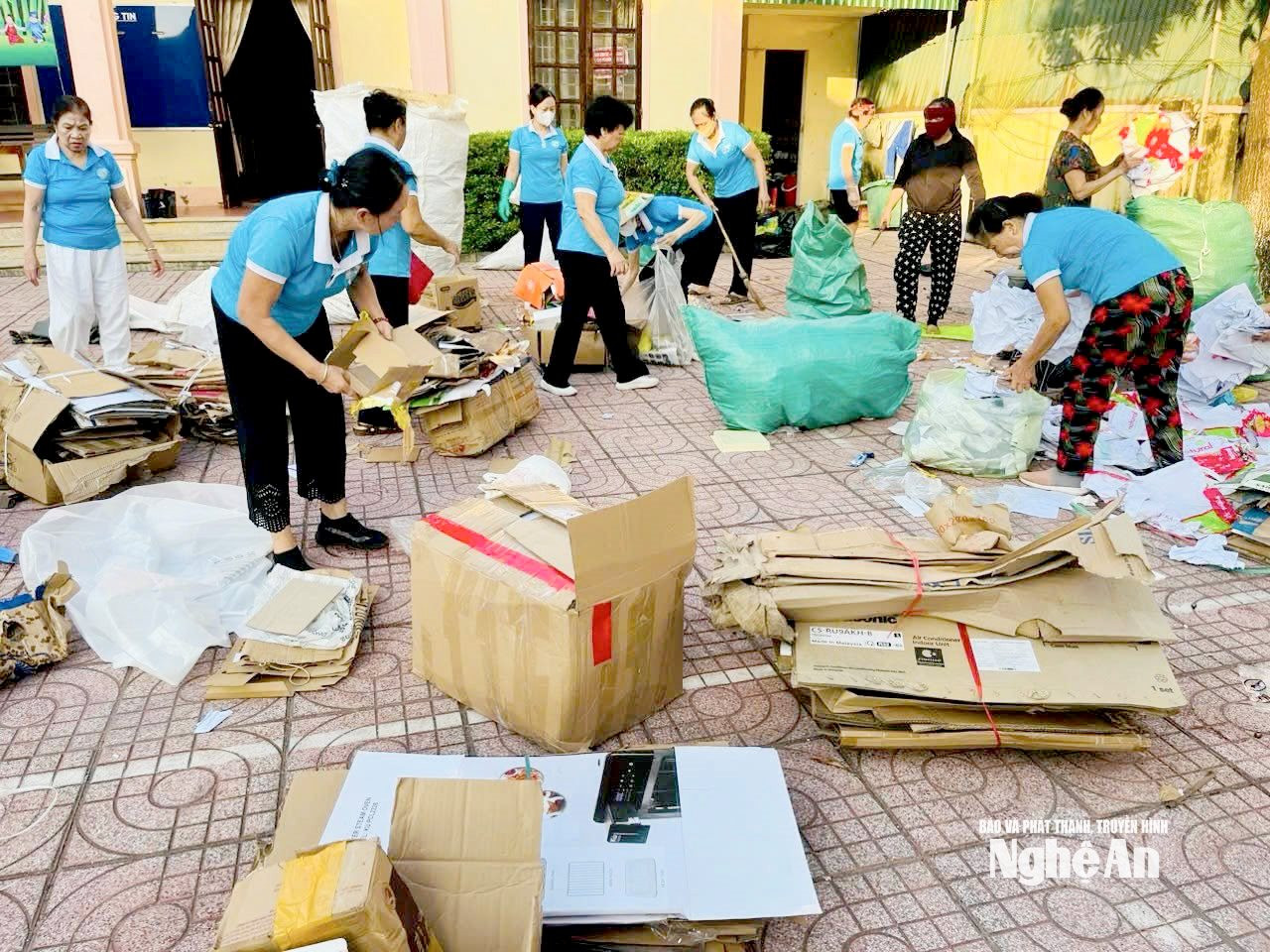Từ hoạt động thu gom phế liệu cuối tuần, nguồn kinh phí được sử dụng một cách hiệu quả. Ảnh CSCC