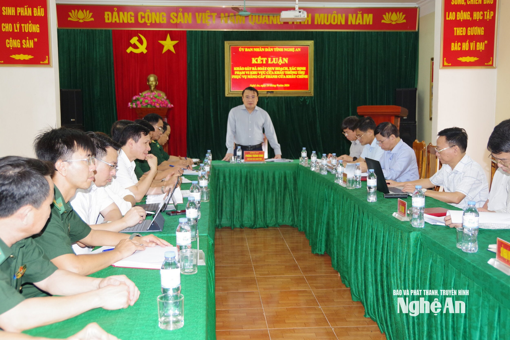 Anh 4