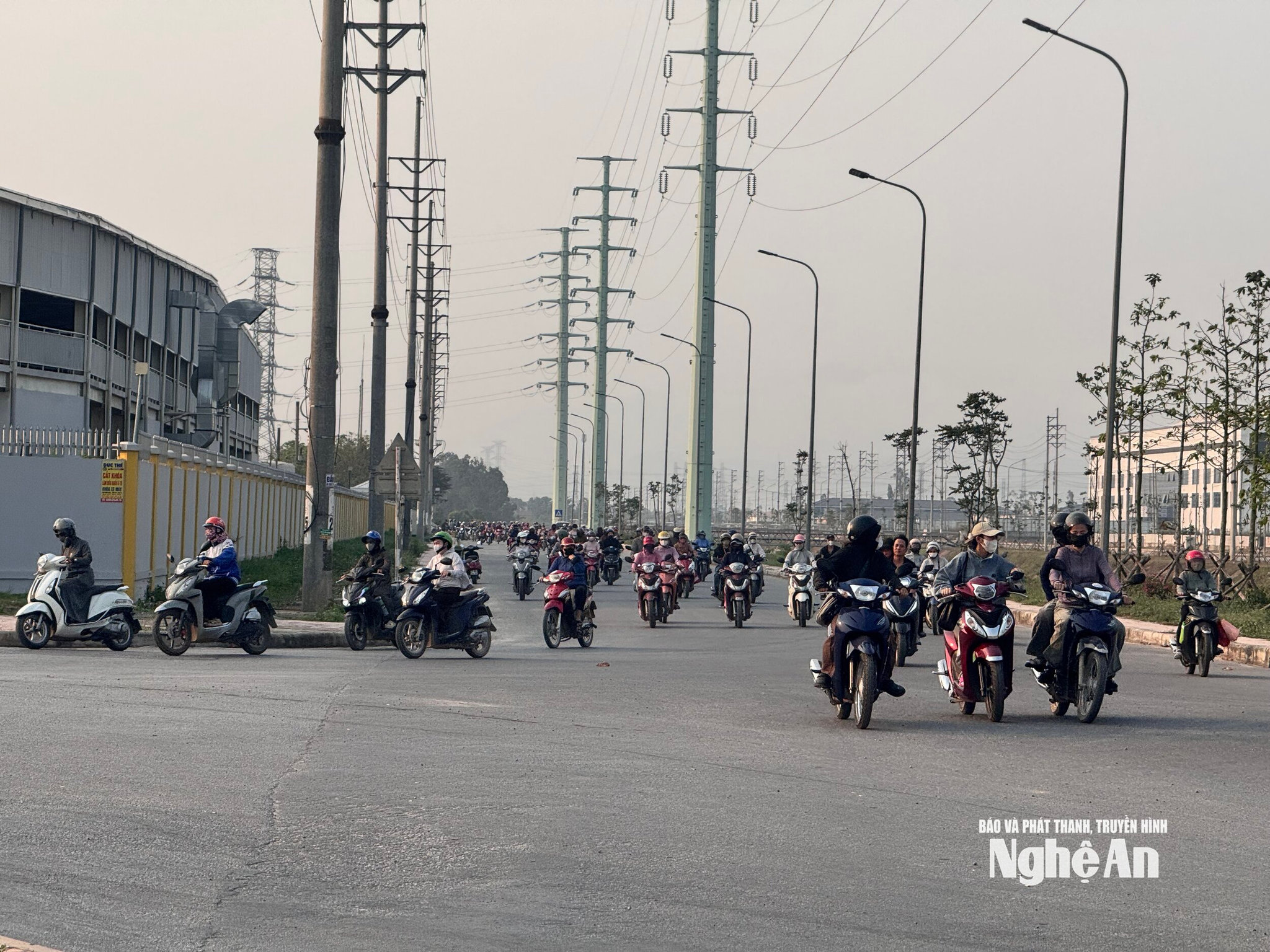  Giờ tan tầm tại KCN Hoàng Mai 1