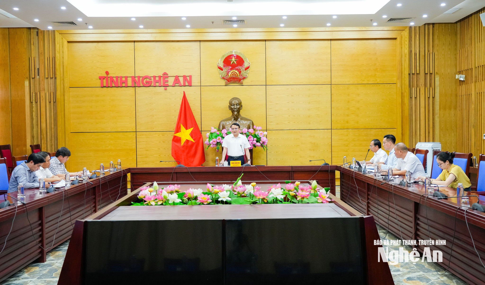 toàn cảnh
