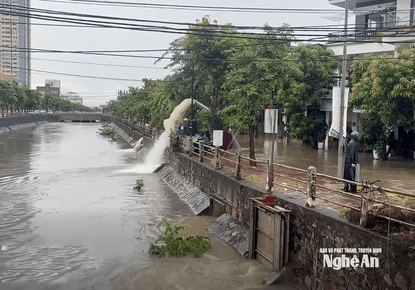  đặt máy bơm dã chiến