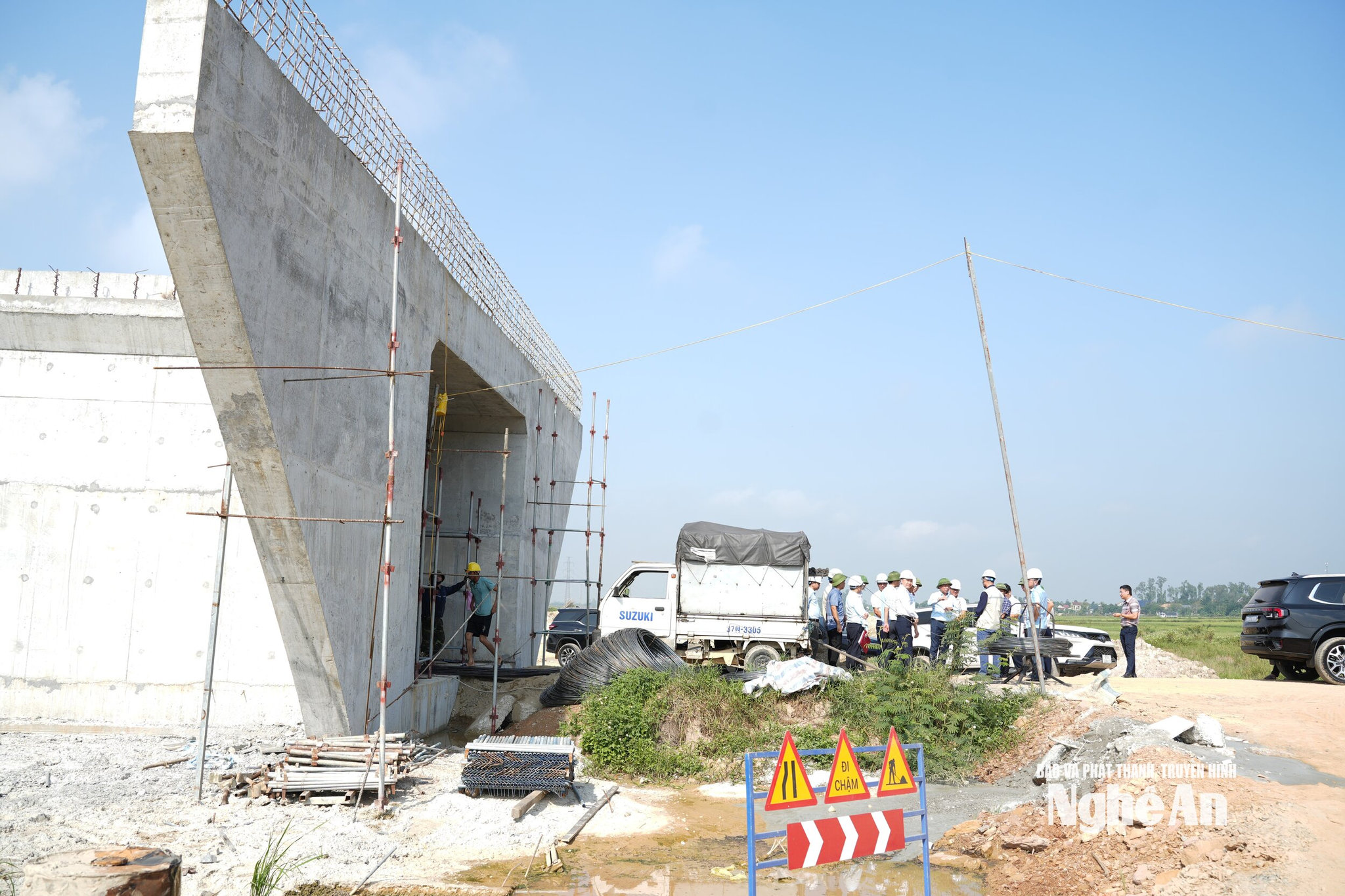 De nghi giao nhau em thuan