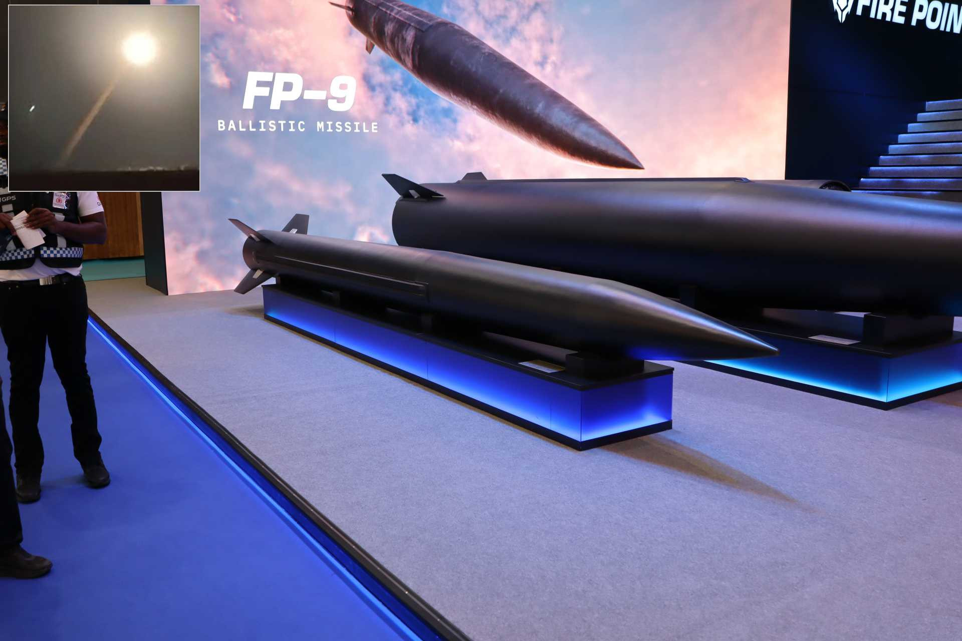Tên lửa đạn đạo FP-7 rời bệ phóng