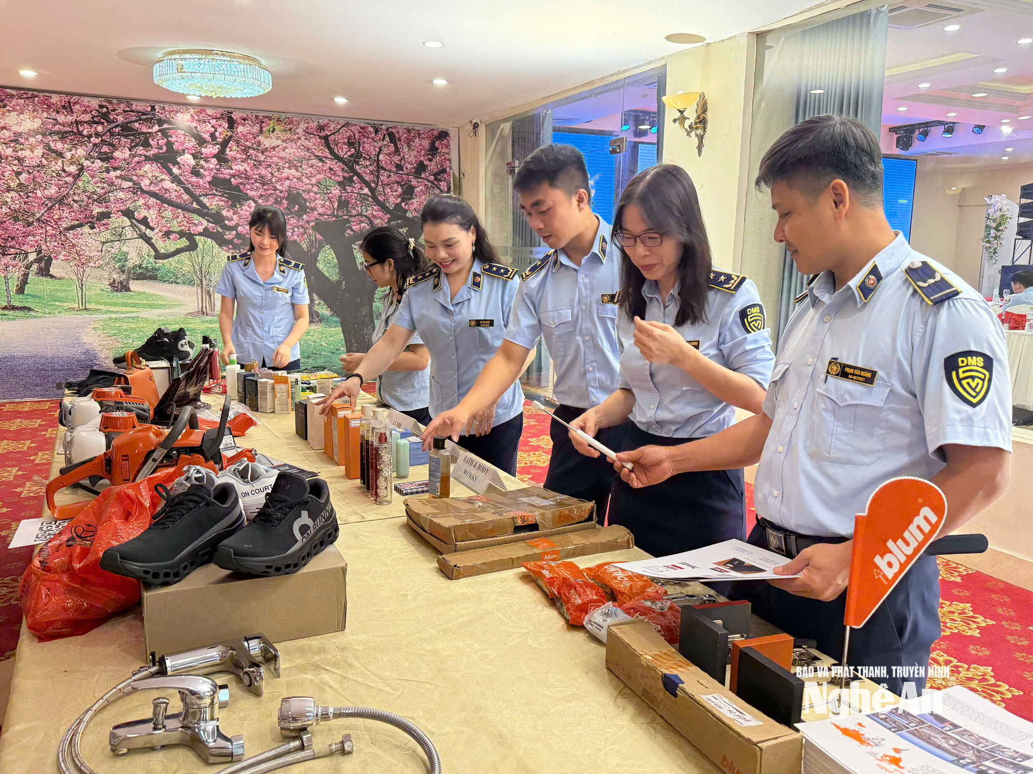 Nhận diện hàng giả