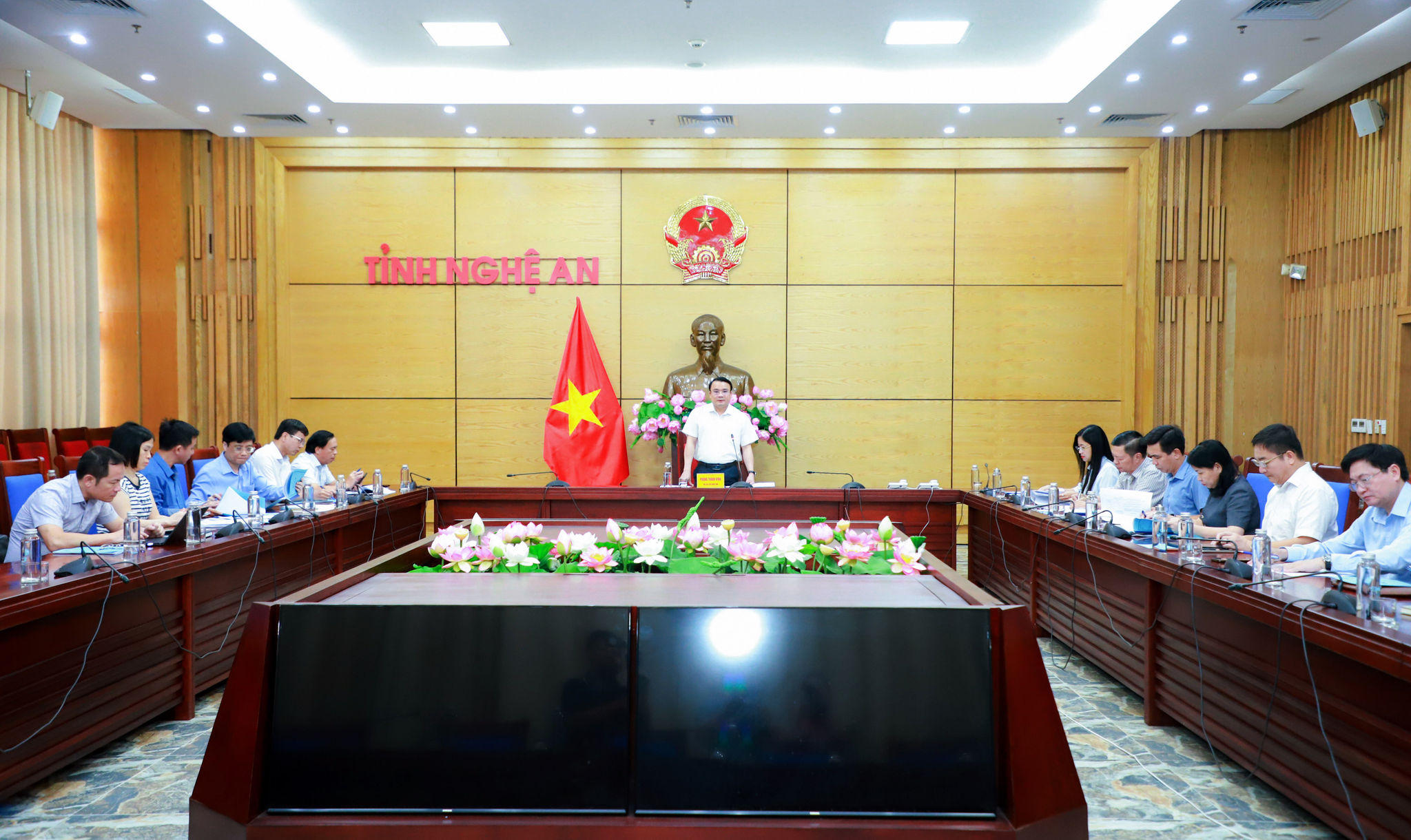 Quang cảnh cuộc làm việc. Ảnh: Thành Duy
