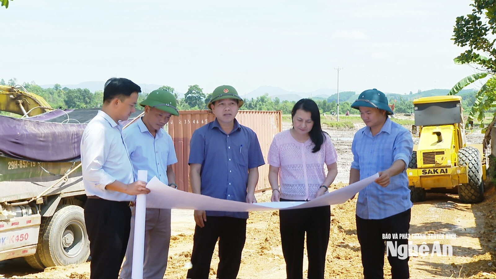 Lãnh đạo xã Kim Bảng đang quyết liệt triển khai các giải pháp nhằm tháo gỡ các điểm nghẽn, quyết tâm thông tuyến