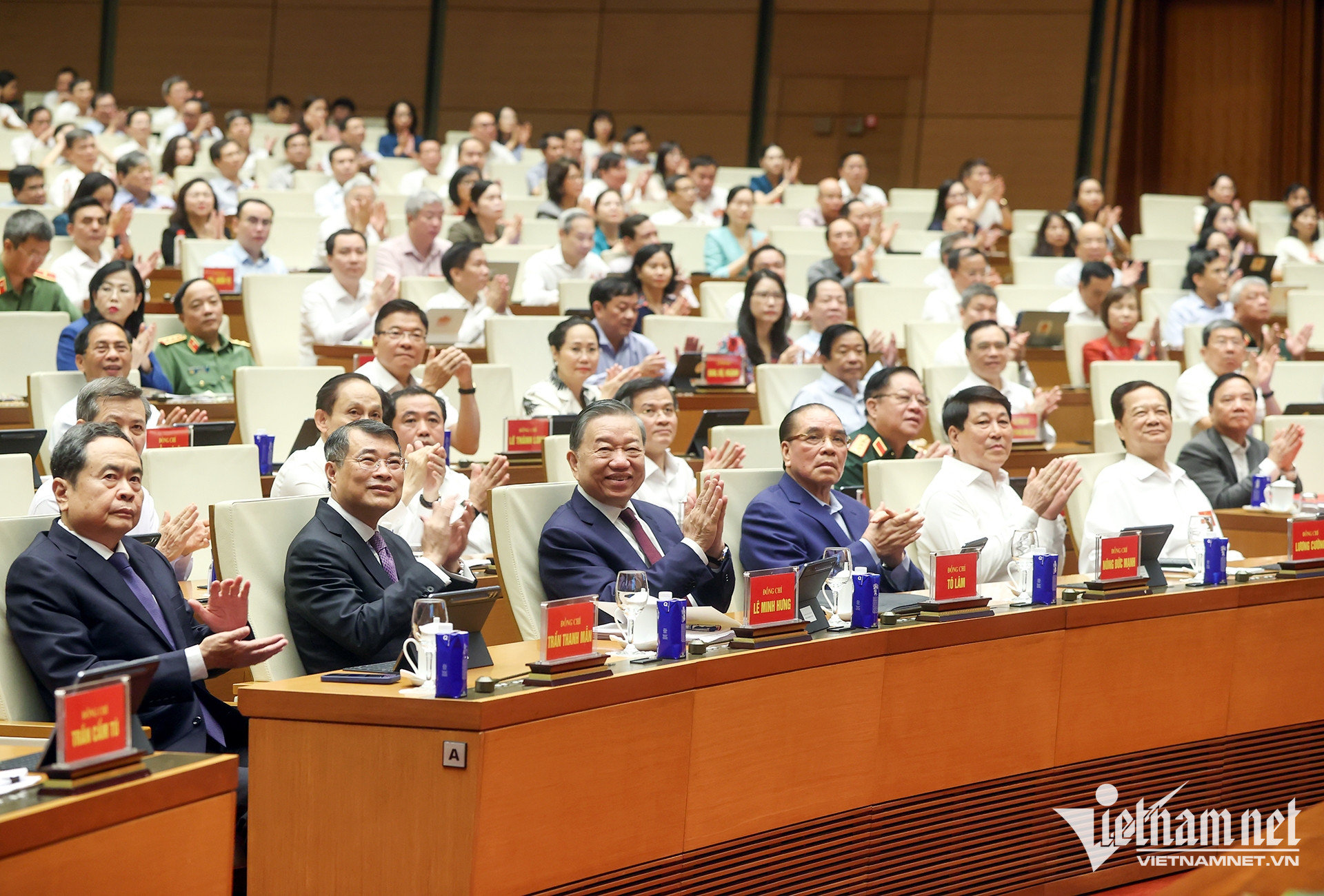 W-1HAI_3672.jpg