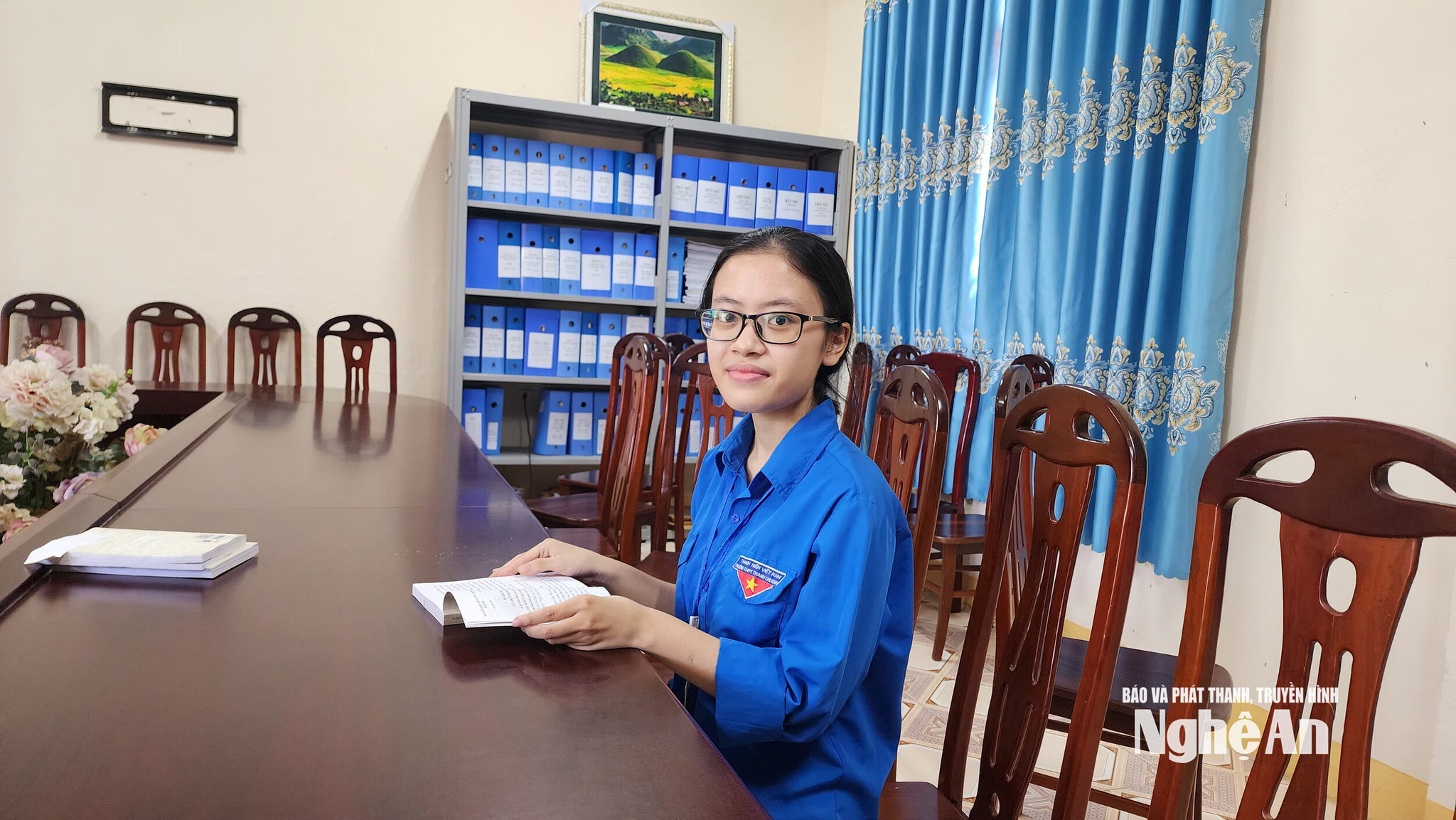 The top-scoring female student and the high-achieving class of Nghe An.