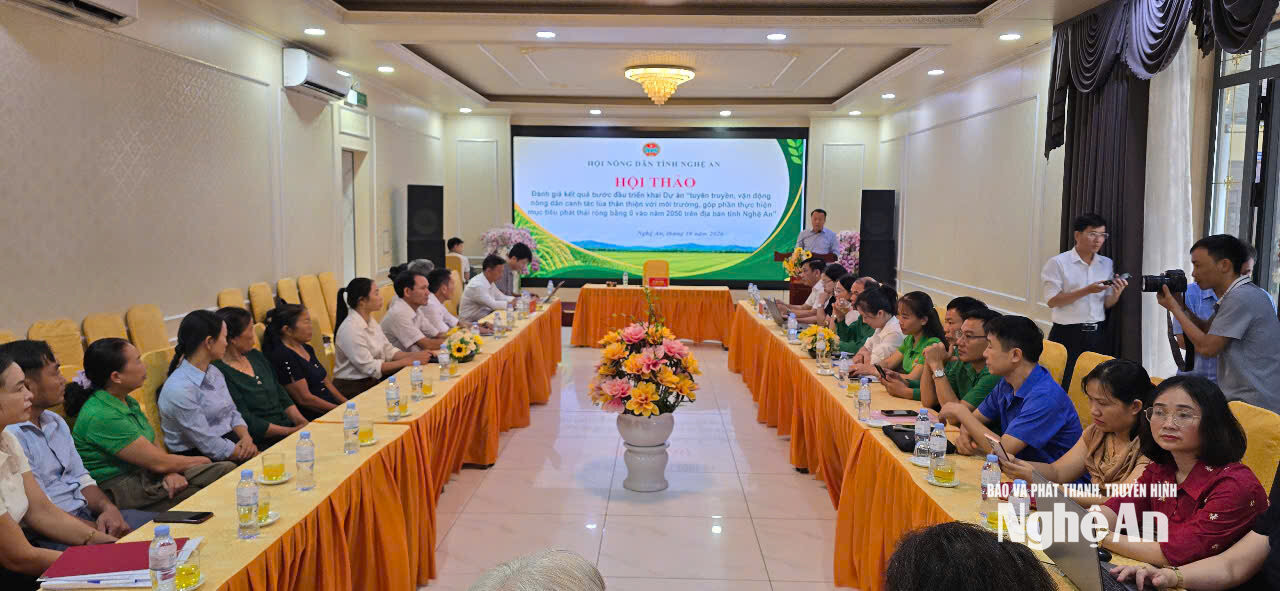 Quang cảnh hội thảo. Ảnh: Bùi Thọ