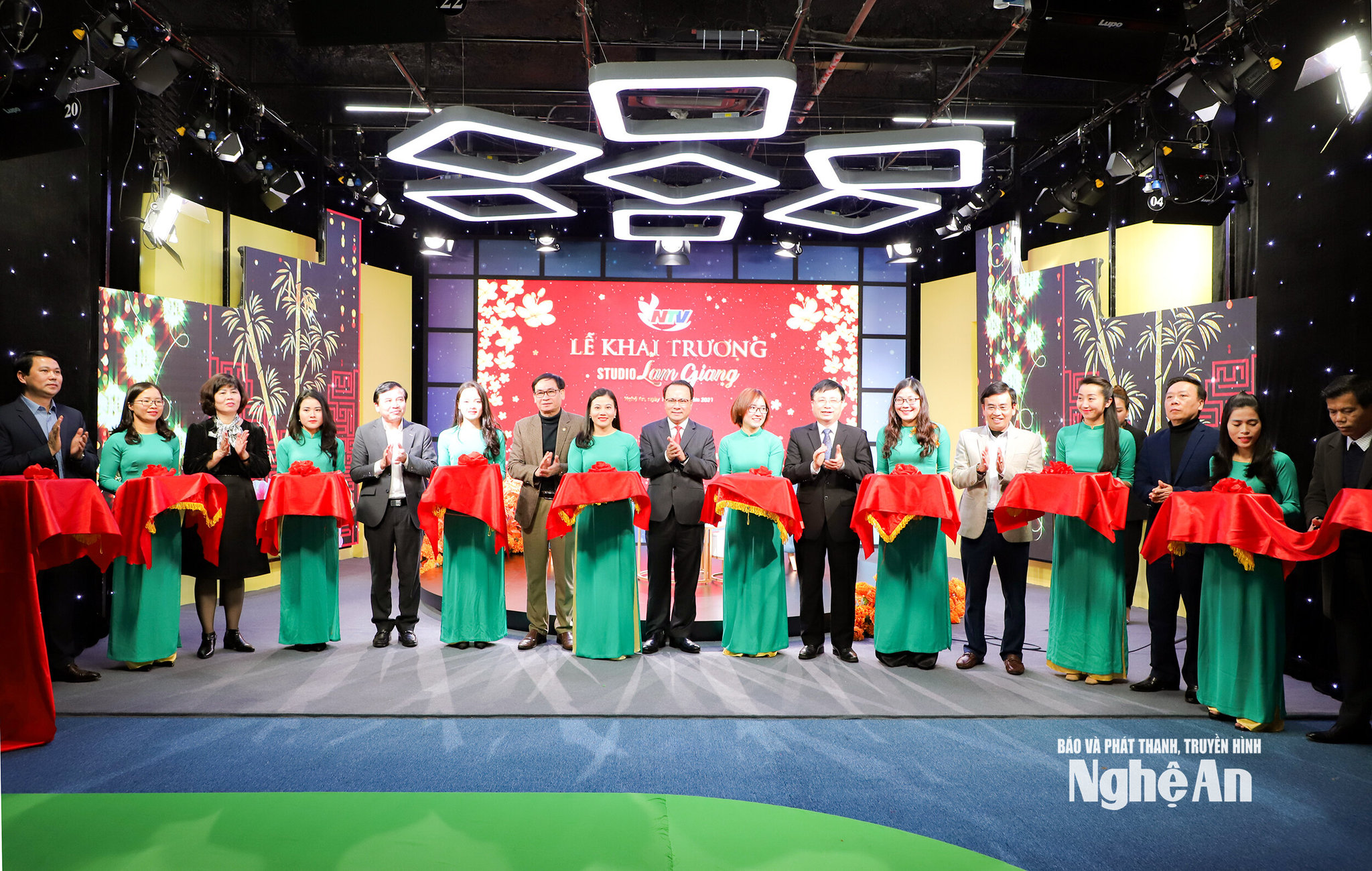 Đài PT-TH Nghệ An khánh thành Studio Lam Giang đa chức năng - năm 2021