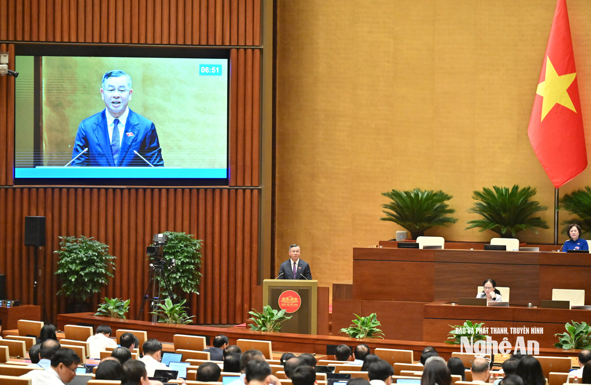 bo-truong-bo-tai-chinh-ngo-van-tuan-giai-trinh-lam-ro-mot-so-van-de-dbqh-quan-tamvqk_2513.jpg