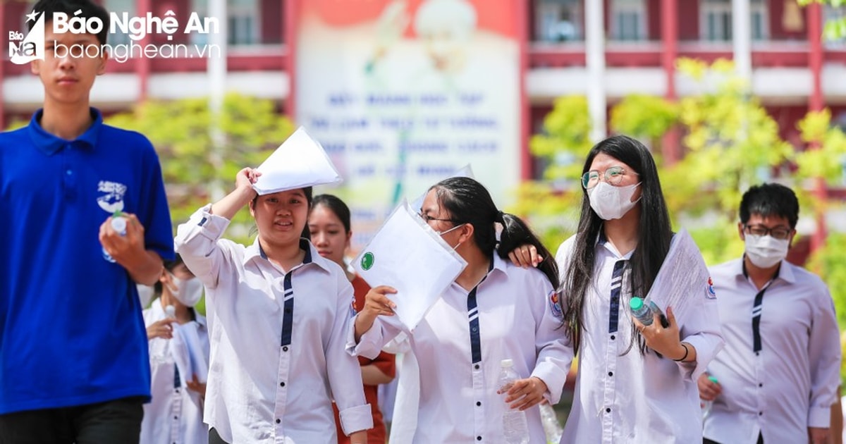 [Infographics] Lịch thi tốt nghiệp THPT và tuyển sinh đại học năm 2024