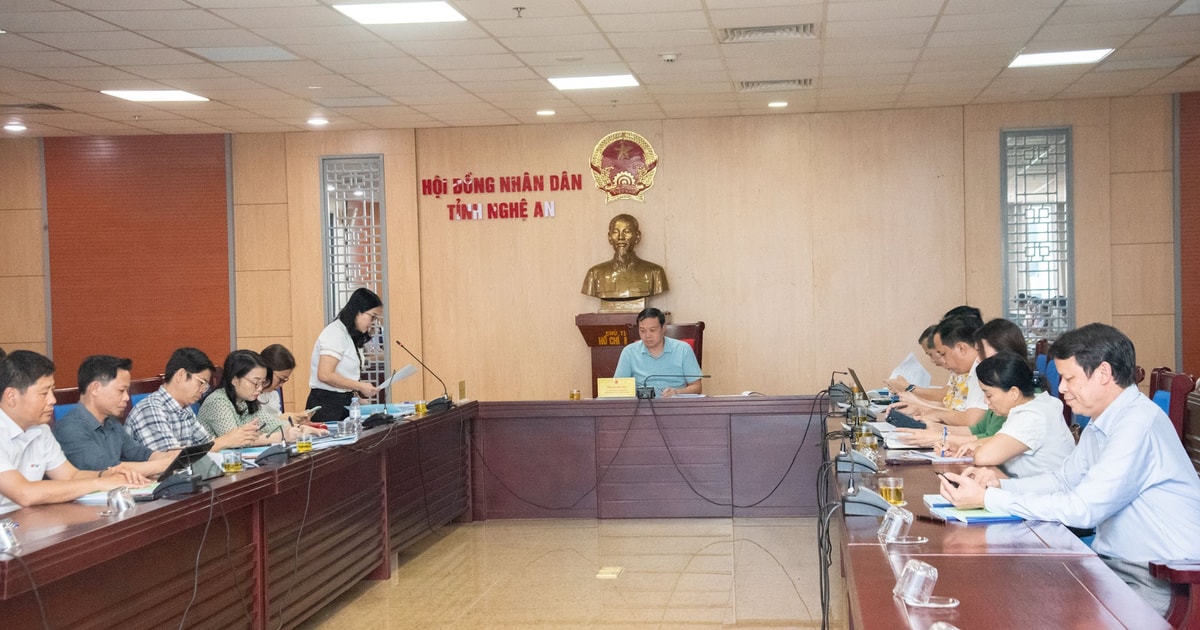 Thẩm tra dự thảo nghị quyết về văn hóa - xã hội để trình kỳ họp tới của HĐND tỉnh Nghệ An