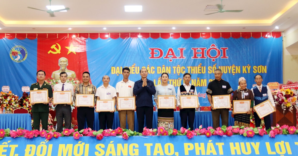 Đại hội đại biểu các dân tộc thiểu số huyện Kỳ Sơn lần thứ IV