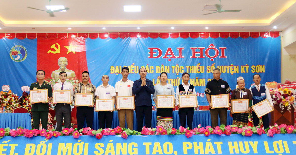 Đại hội đại biểu các dân tộc thiểu số huyện Kỳ Sơn lần thứ IV