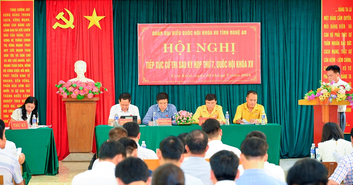 Cử tri huyện Tương Dương kiến nghị sớm hoàn thành các dự án tái định cư