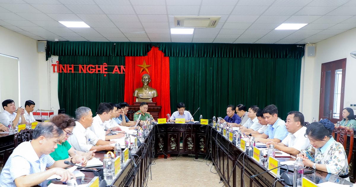 Phó Chủ tịch UBND tỉnh Nghệ An tiếp công dân định kỳ tháng 7