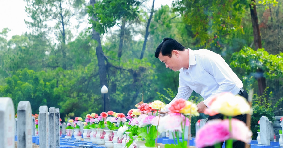 Lãnh đạo tỉnh Nghệ An dâng hương, dâng hoa tri ân, tưởng niệm các Anh hùng liệt sĩ tại Quảng Trị