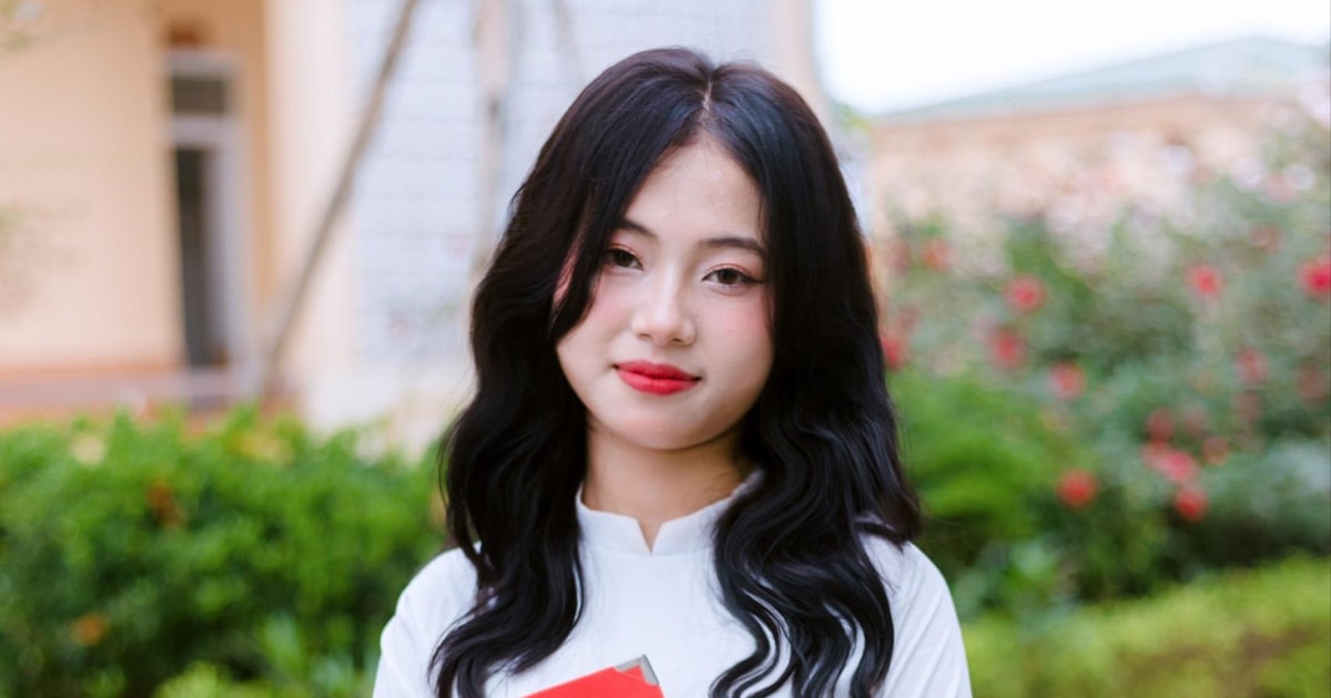 Nữ sinh Trường THPT Đô Lương 3 là thủ khoa Kỳ thi tốt nghiệp THPT 2024 của tỉnh Nghệ An