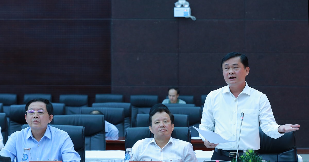 Bí thư Tỉnh ủy Nghệ An Thái Thanh Quý dự cuộc làm việc của Tiểu ban Kinh tế - Xã hội chuẩn bị Đại hội XIV của Đảng