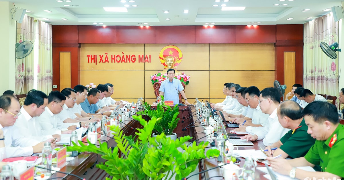 Bí thư Tỉnh ủy Nghệ An Thái Thanh Quý làm việc với Ban Thường vụ Thị ủy Hoàng Mai