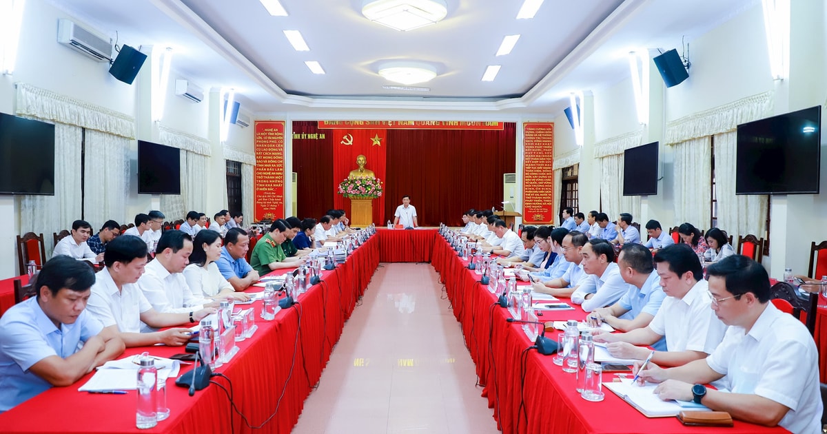 Ban Thường vụ Tỉnh ủy Nghệ An họp phiên thường kỳ tháng 8/2024