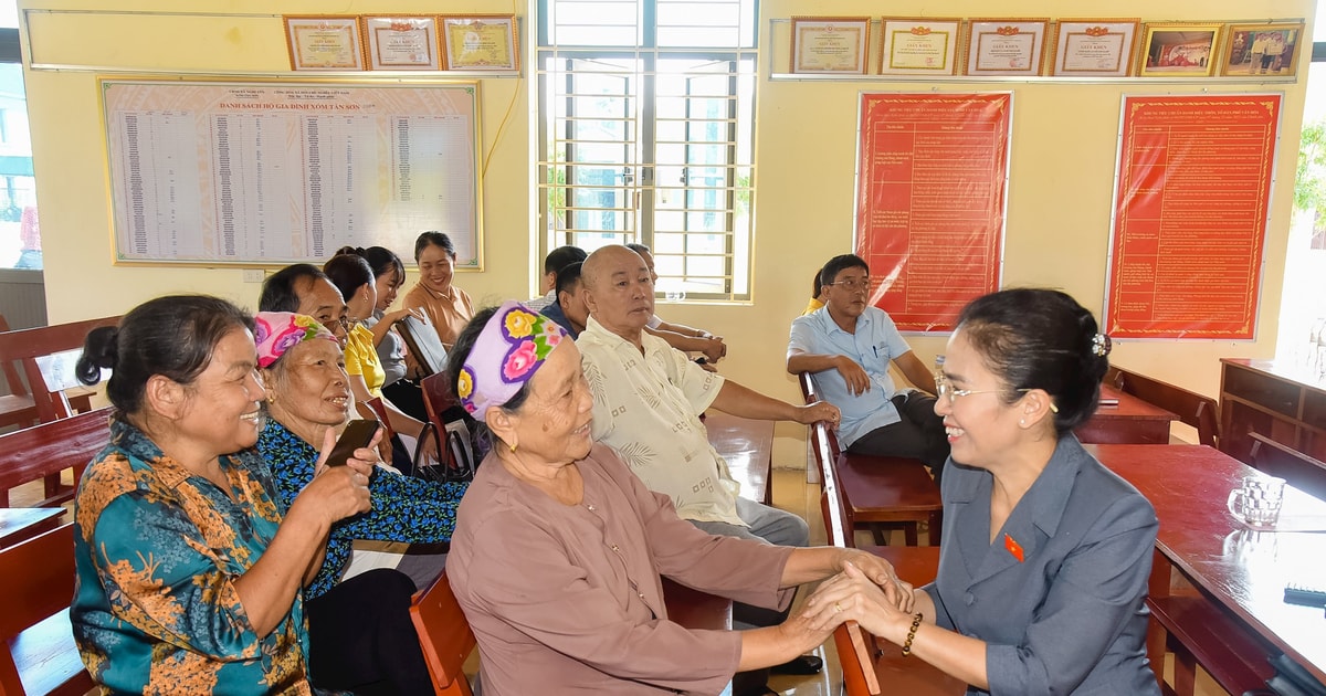 Chủ tịch Ủy ban Mặt trận Tổ quốc tỉnh Nghệ An tiếp xúc cử tri huyện Nghi Lộc