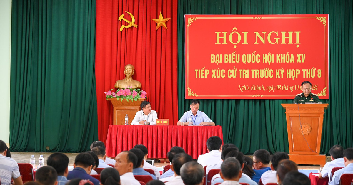 Đại biểu Quốc hội tiếp xúc cử tri huyện Nghĩa Đàn