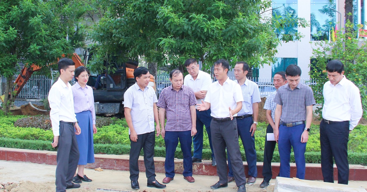 HĐND tỉnh Nghệ An khảo sát một số công trình, dự án đầu tư công chậm tiến độ tại thành phố Vinh