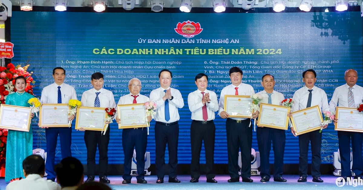 Nghệ An tổ chức Lễ kỷ niệm 20 năm Ngày Doanh nhân Việt Nam