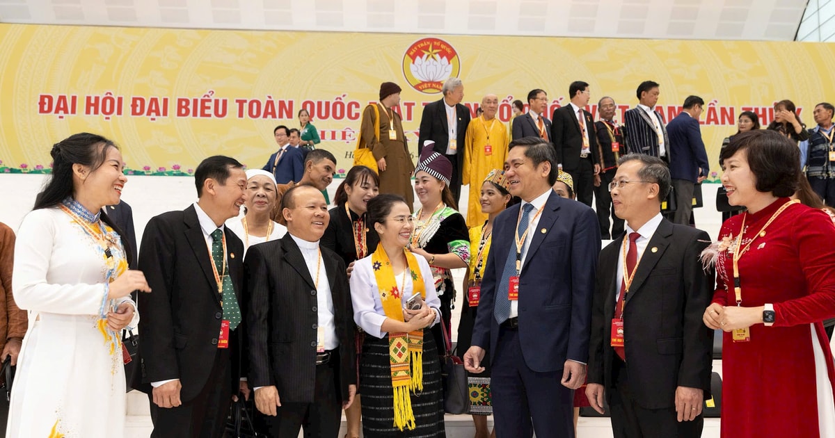 Đoàn đại biểu tỉnh Nghệ An dự Đại hội đại biểu toàn quốc Mặt trận Tổ quốc Việt Nam lần thứ X