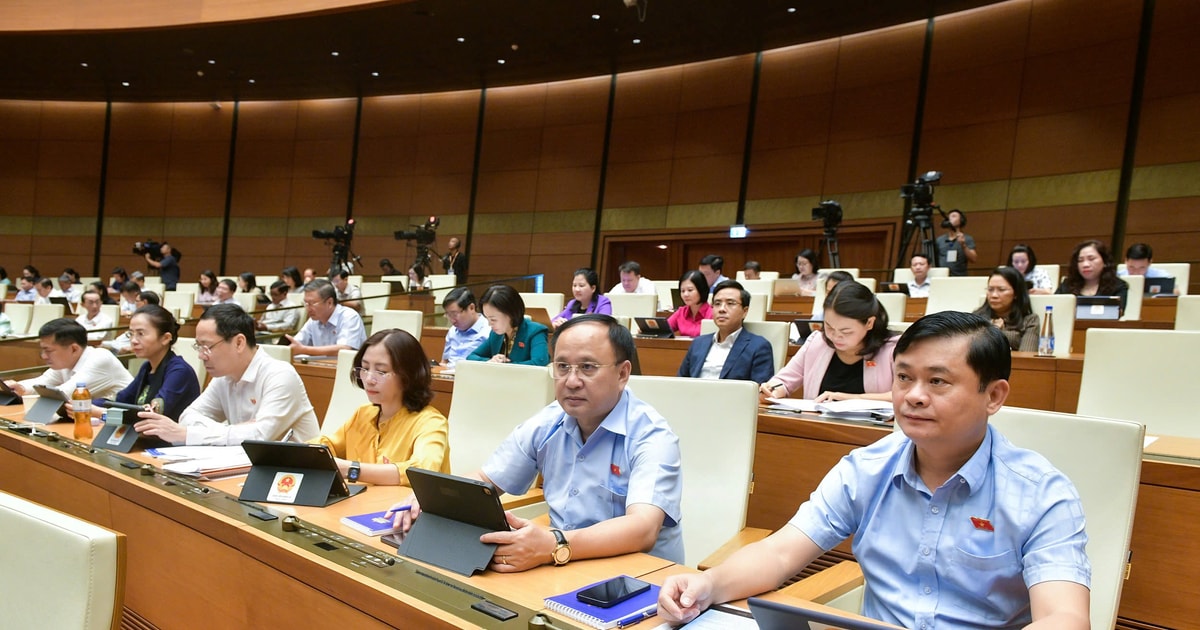 Đại biểu Quốc hội đoàn Nghệ An thảo luận về Dự thảo Luật Công đoàn (sửa đổi)