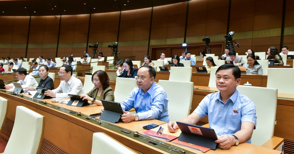 Quốc hội thảo luận về dự án '1 luật sửa 4 luật'